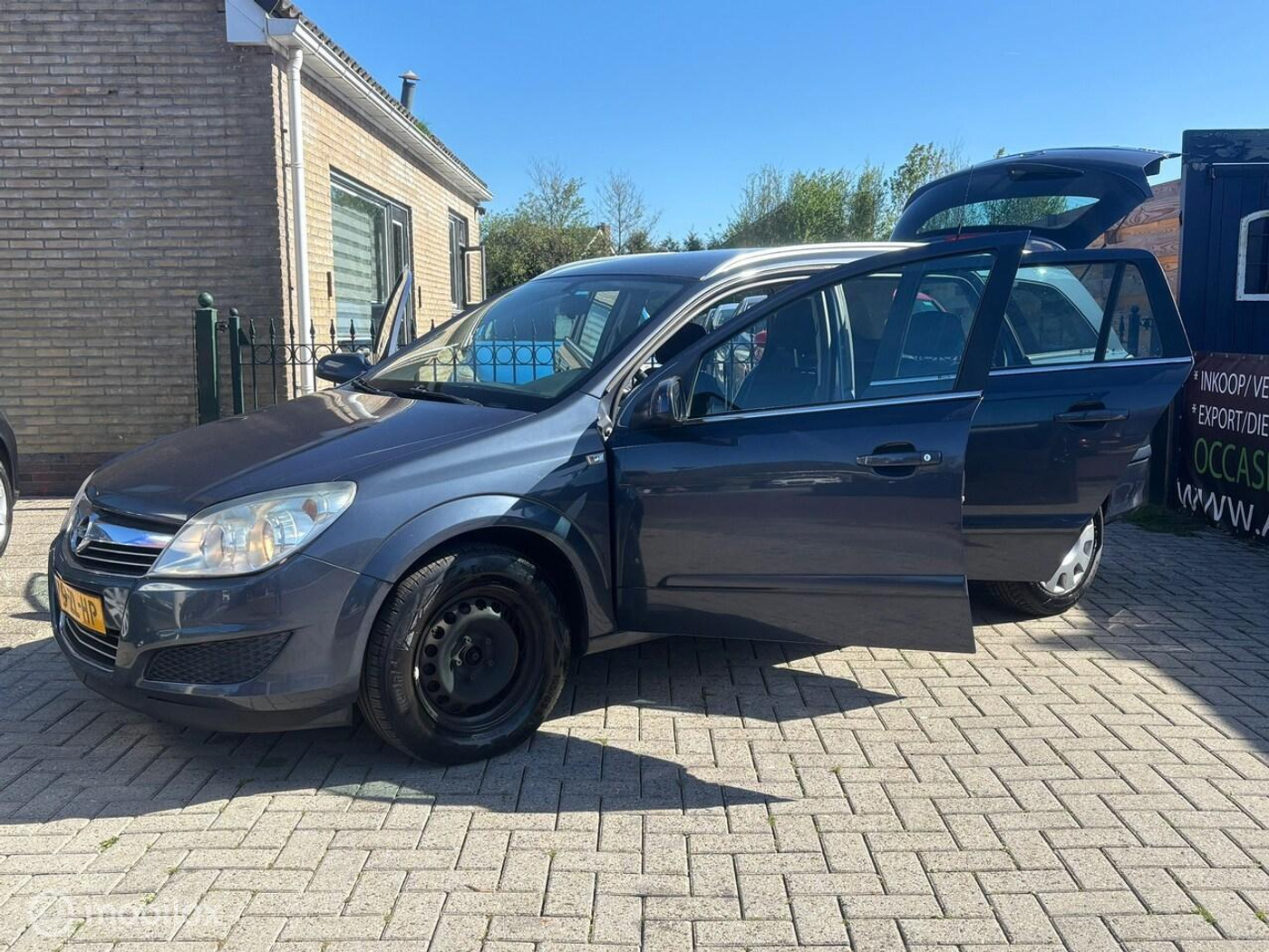 Foto van Opel Astra Station Wagon