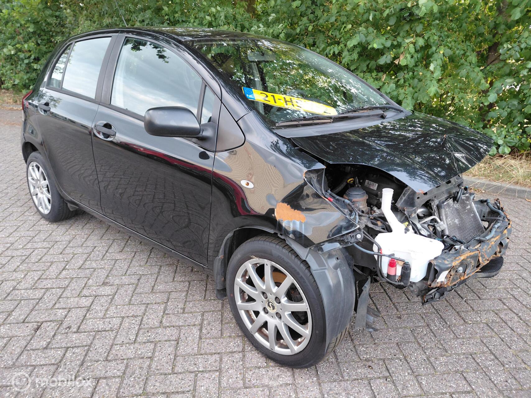 Toyota Toyota Yaris 1.0 VVTi 51 KW Acces Airco stuurbekrachtiging 2009 - voorkant