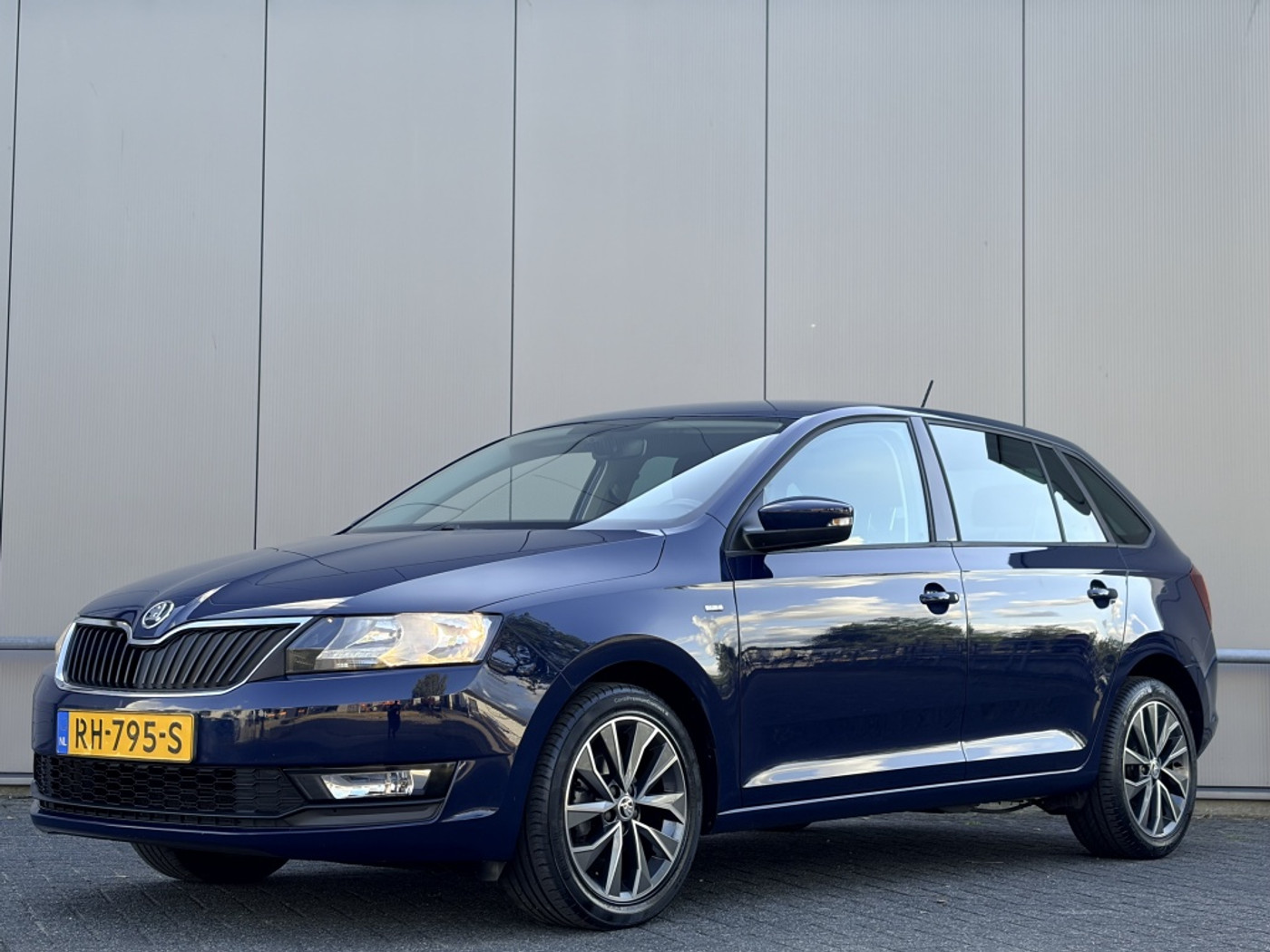 Skoda Rapid 1.0 TSI - navi - airco - cruise - nap! - 2017 - voorkant