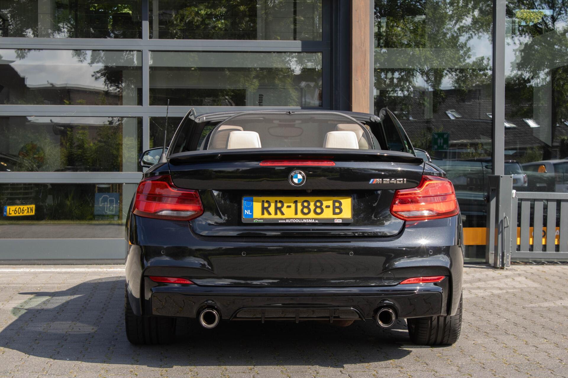 Foto van BMW M240i