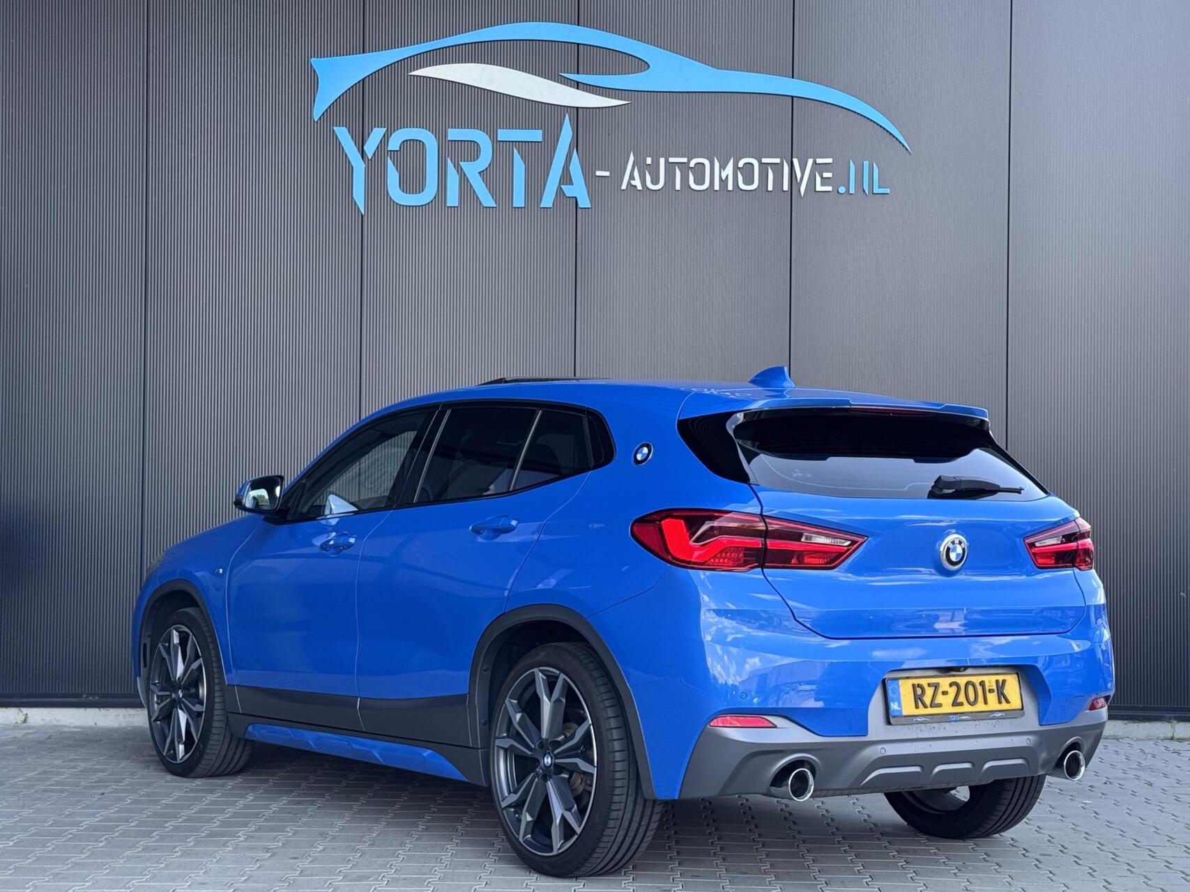 Foto van BMW X2 Sdrive20i