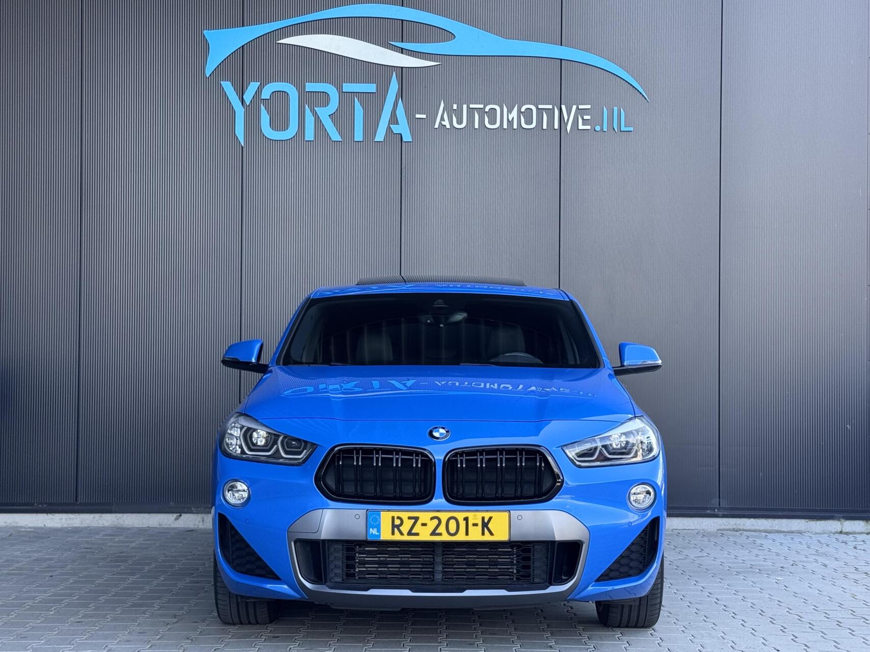 Foto van BMW X2 Sdrive20i