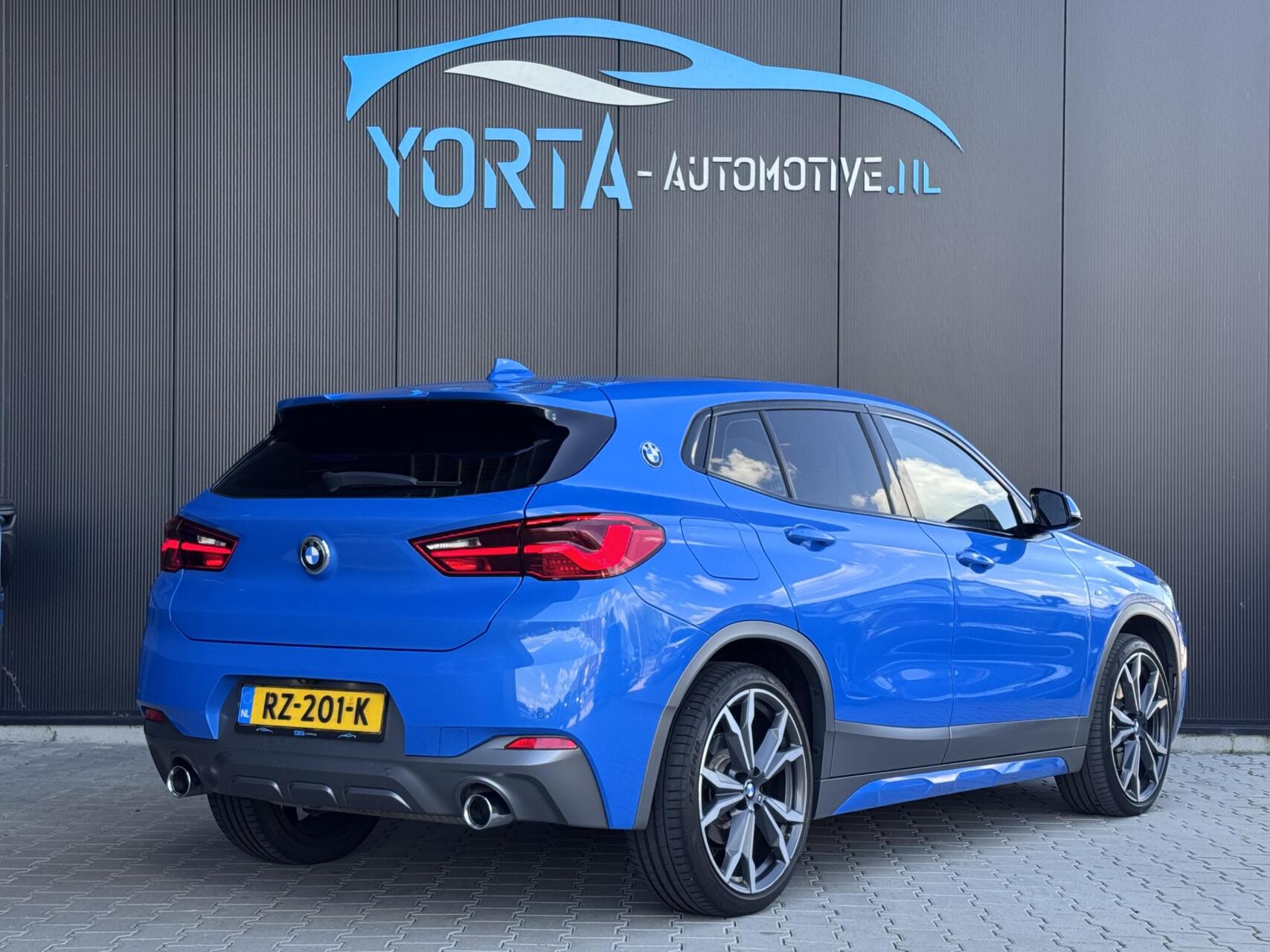 Foto van BMW X2 Sdrive20i