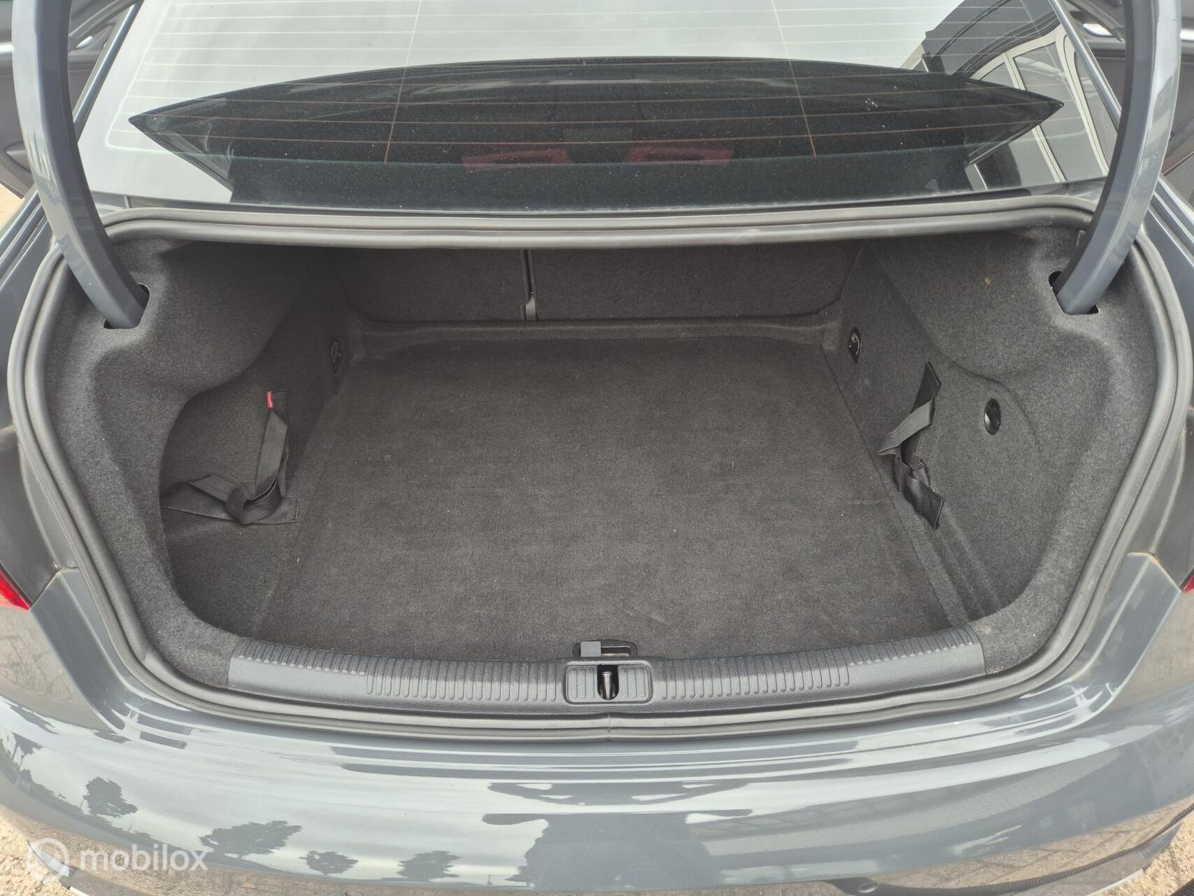 Foto van Audi A3 Limousine