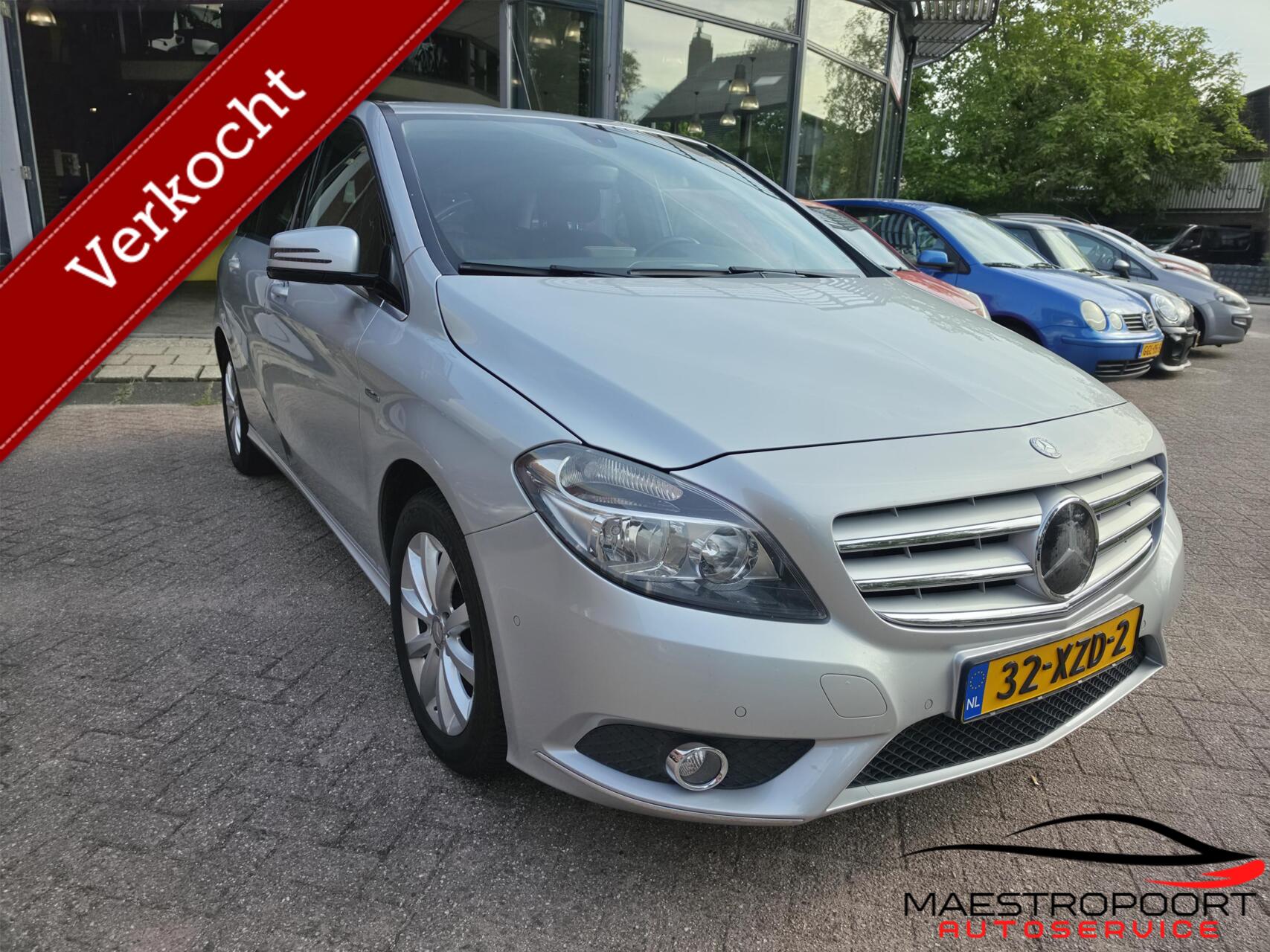 Mercedes-Benz B 180 180 Ambition 2012 - voorkant