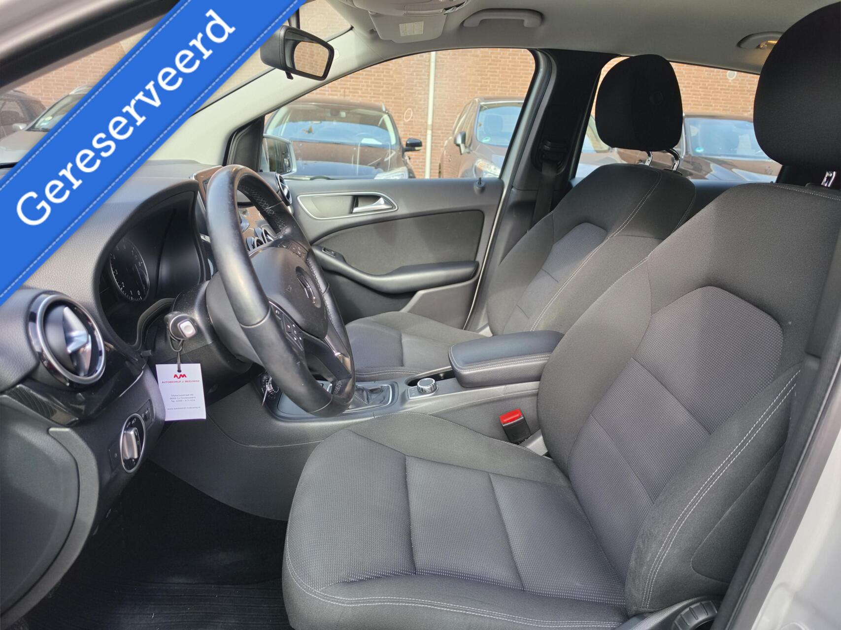 Foto van Mercedes-Benz B 180