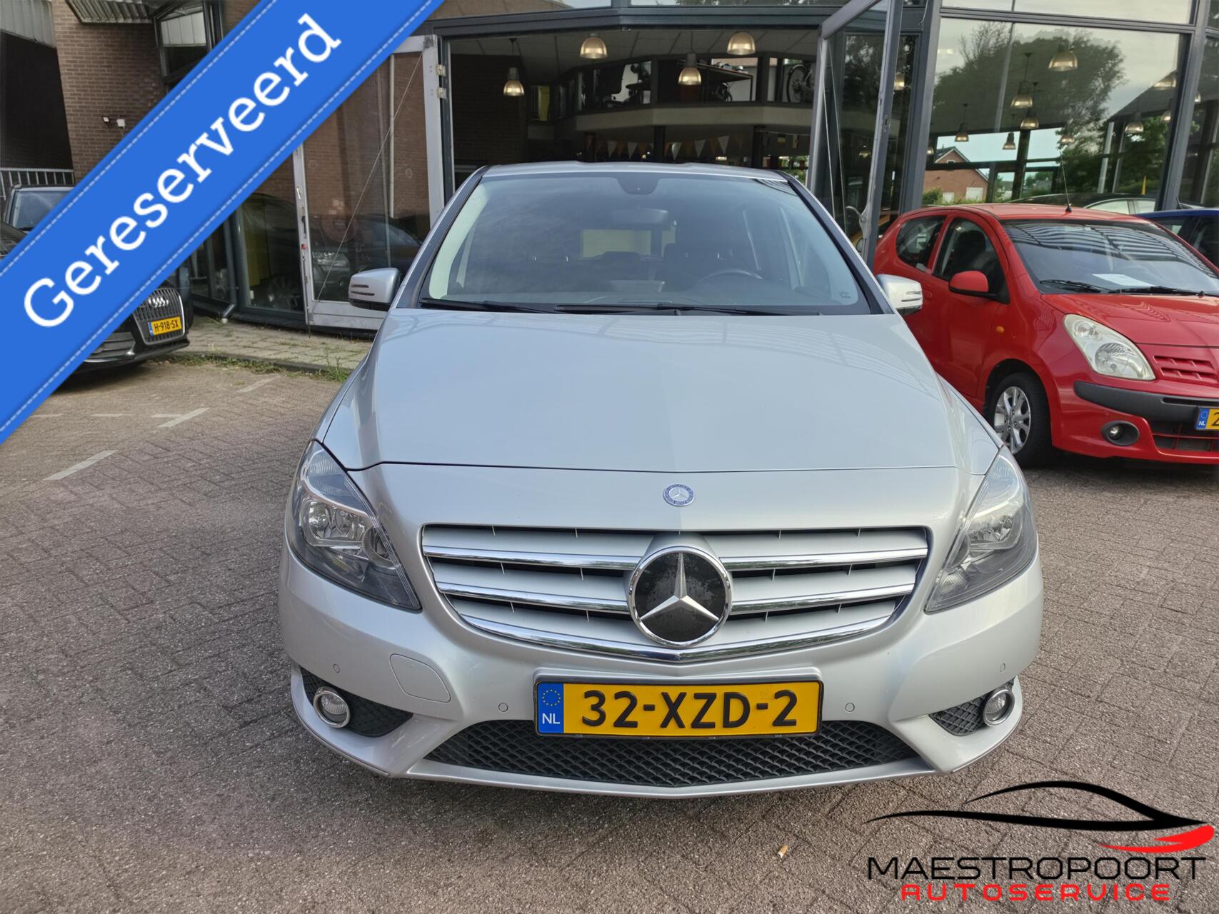Foto van Mercedes-Benz B 180