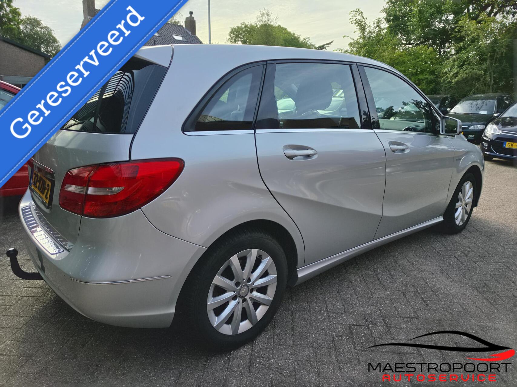 Foto van Mercedes-Benz B 180