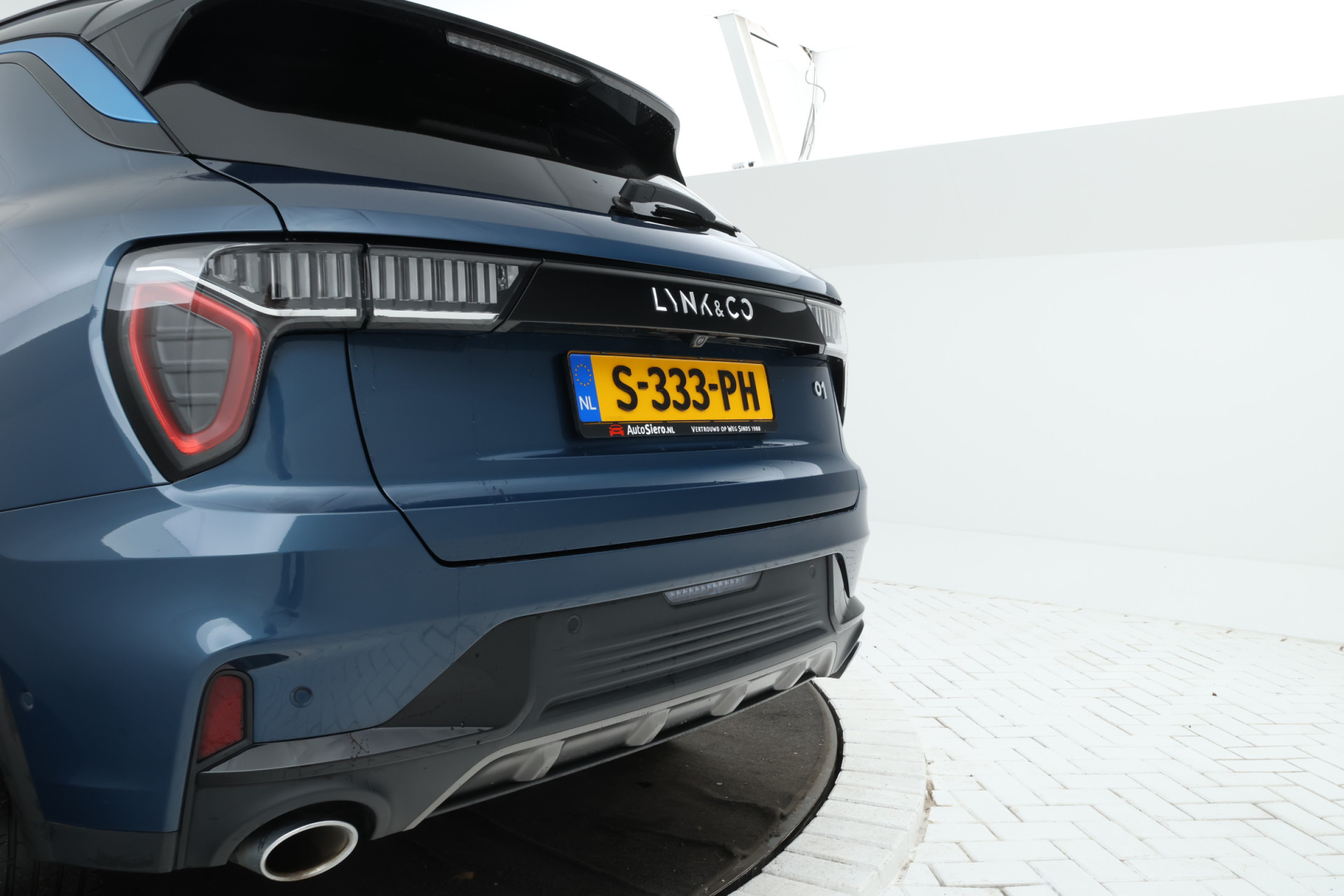 Foto van Lynk&co LYNK & Co 01