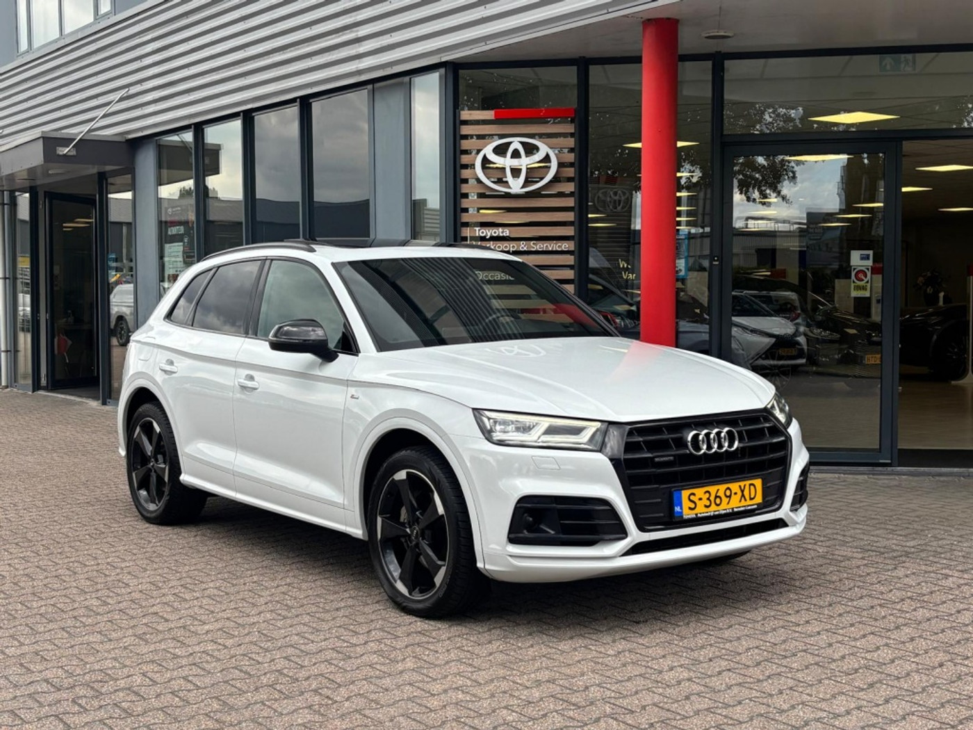 Audi Q5 40 TDI quattro | 2X S-Line | Pano- schuifdak | Trekhaak | LED | 2020 - voorkant