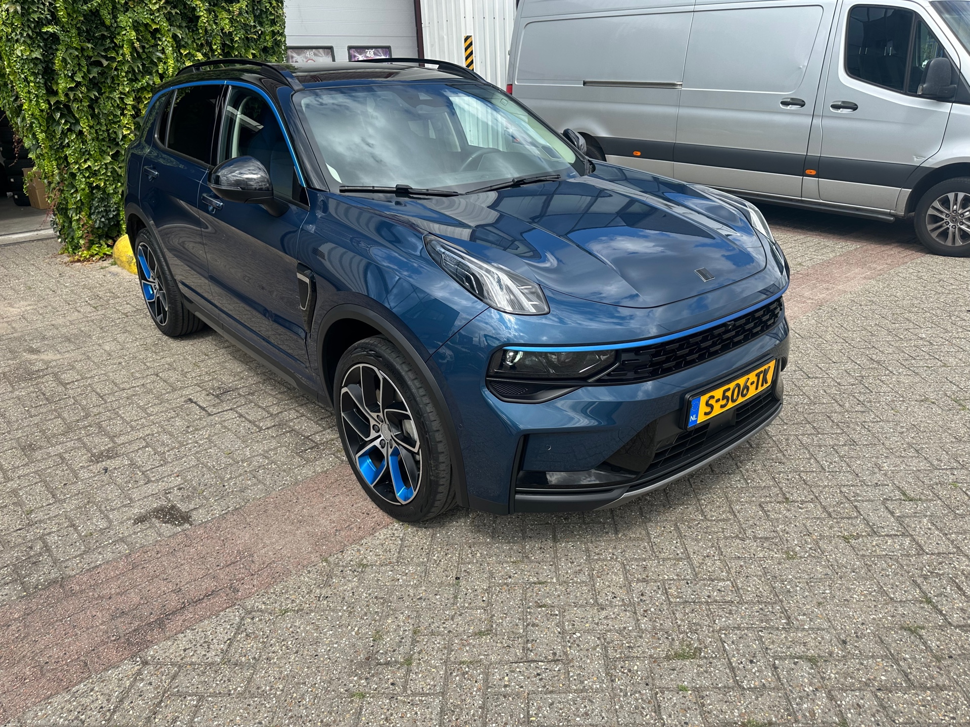 Foto van Lynk&co LYNK & Co 01