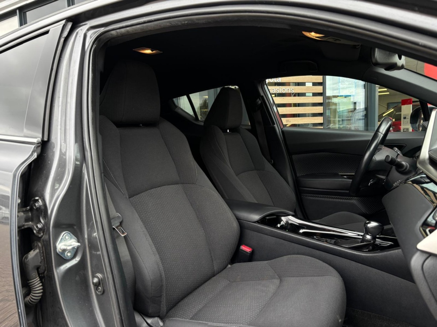 Foto van Toyota Toyota C-hr