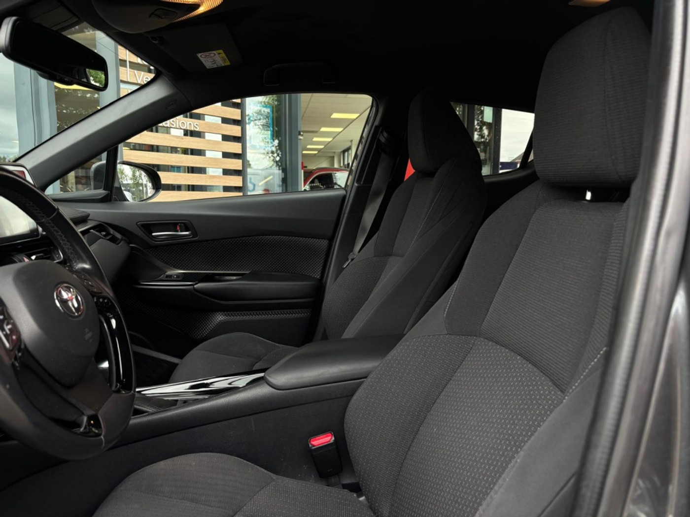 Foto van Toyota Toyota C-hr
