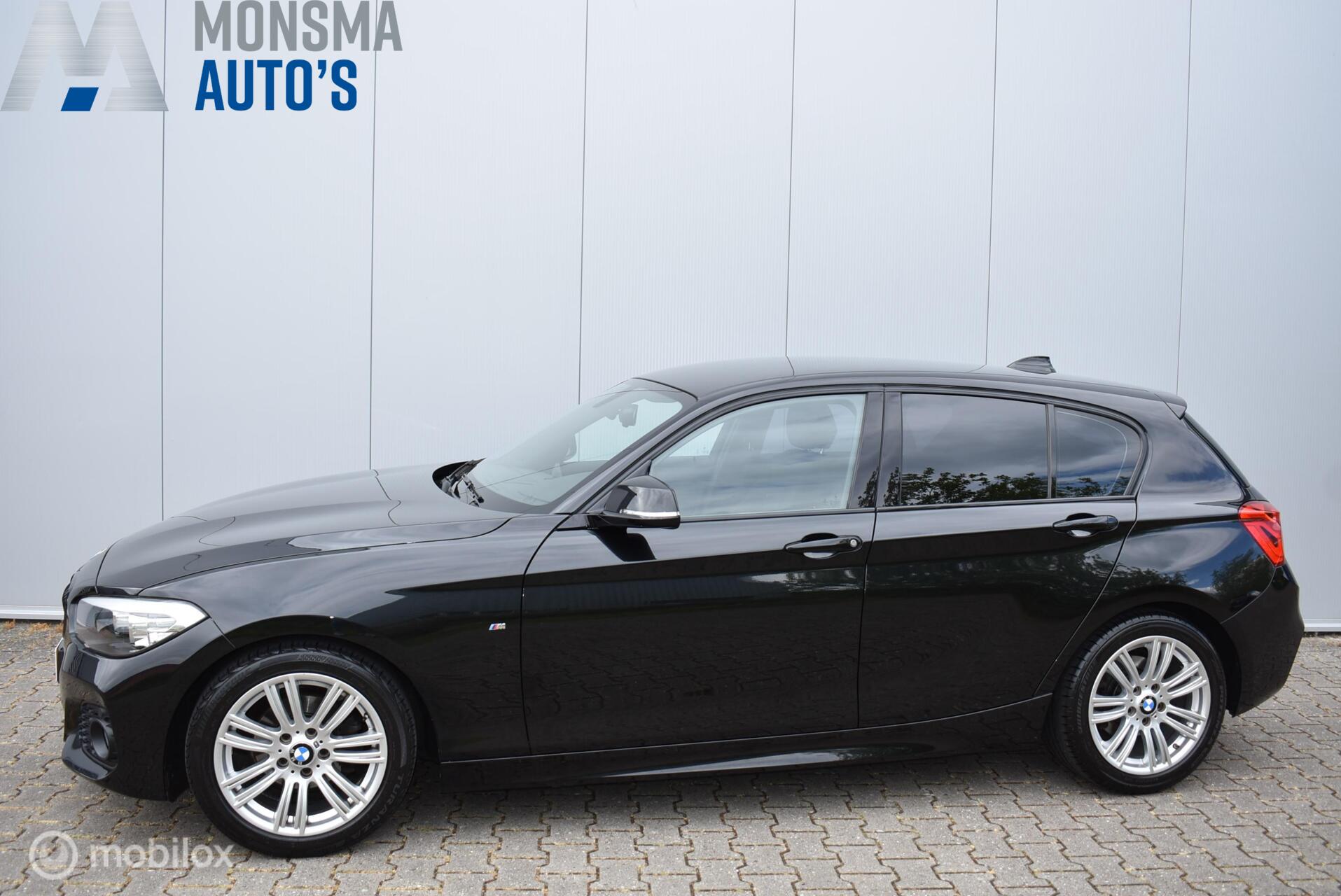 BMW 118i 118i High Executive 2017 - voorkant