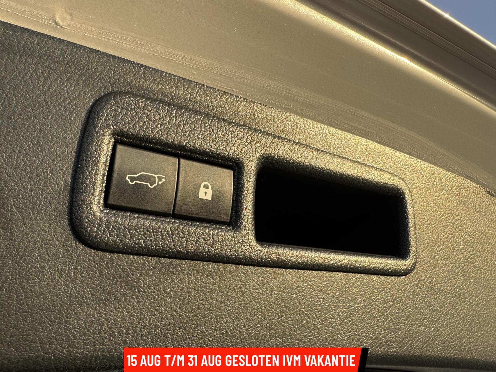 Foto van Lexus Lexus Nx300h