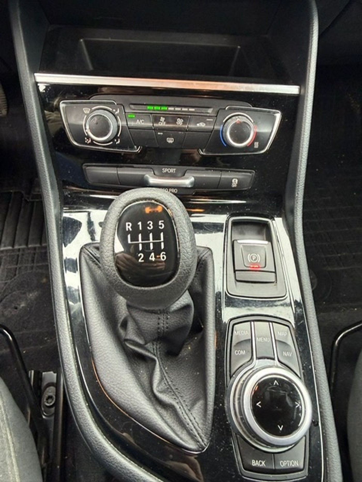Foto van BMW 216i Active Tourer