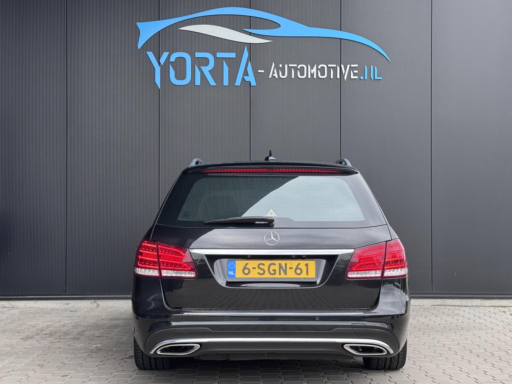 Foto van Mercedes-Benz E 350 Bluetec