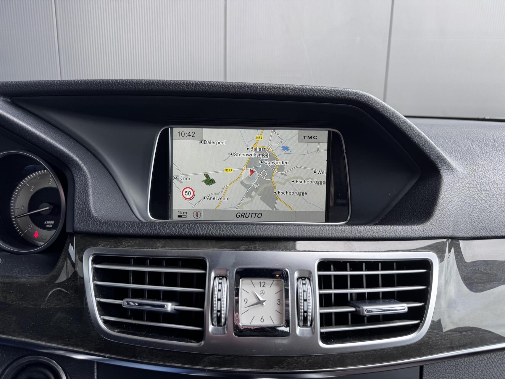 Foto van Mercedes-Benz E 350 Bluetec