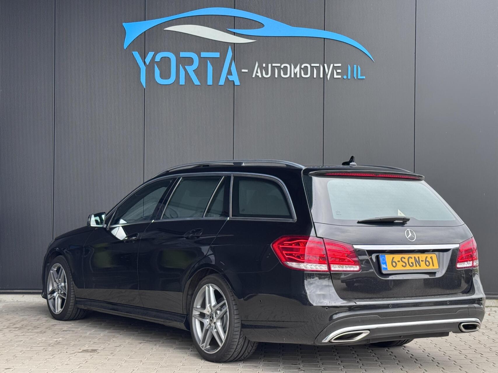 Foto van Mercedes-Benz E 350 Bluetec