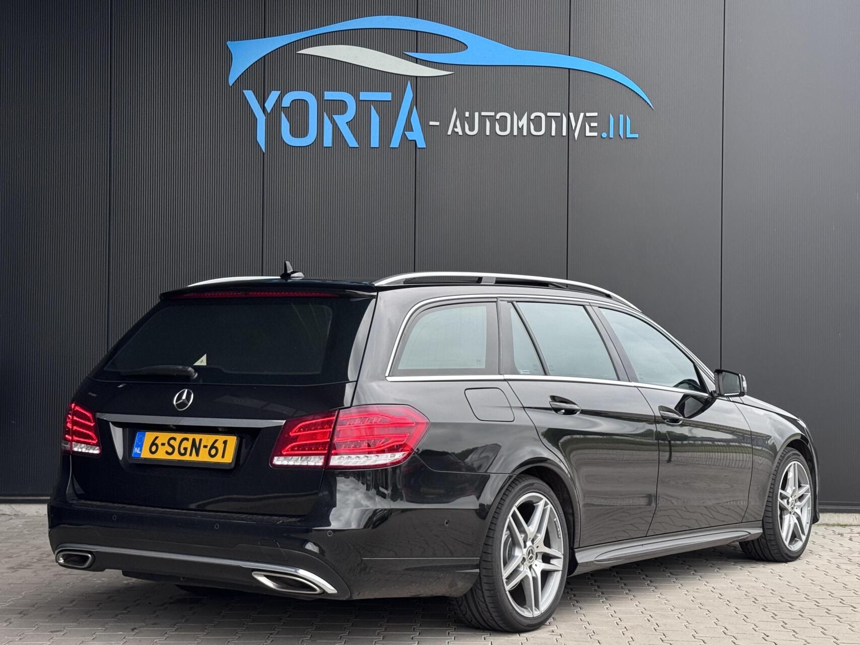 Foto van Mercedes-Benz E 350 Bluetec