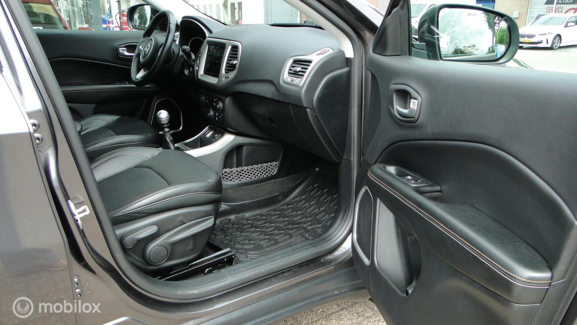Foto van Jeep Compass