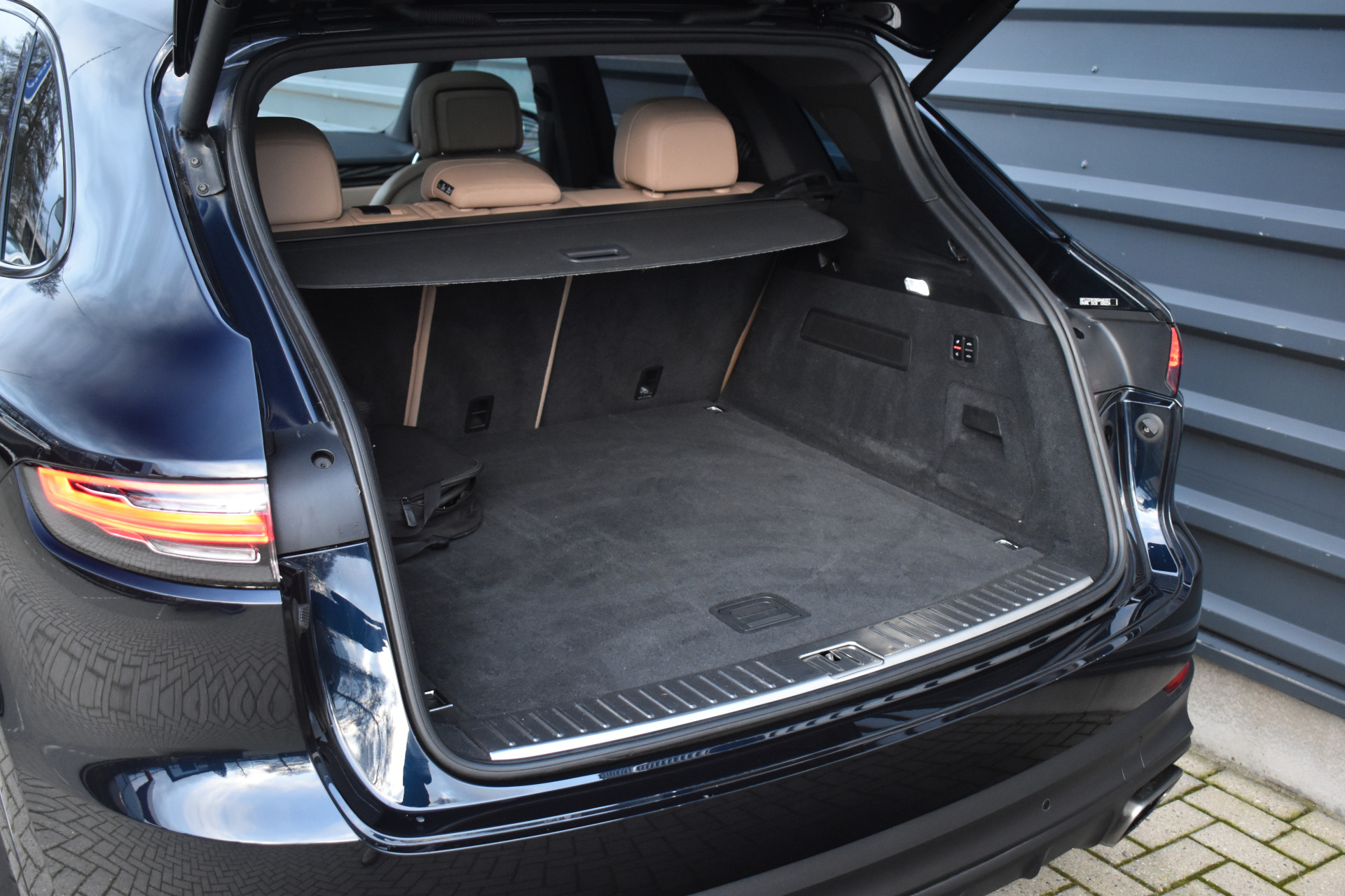 Foto van Porsche Cayenne E-hybrid