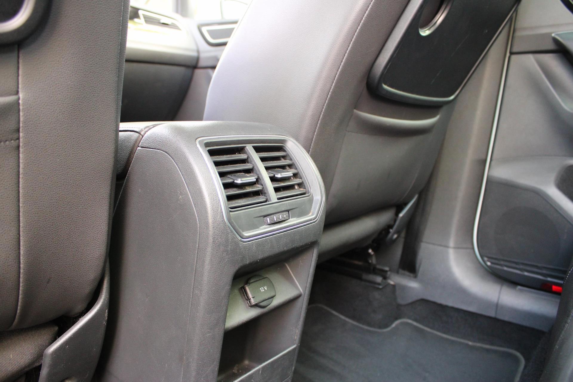 Foto van Volkswagen Golf Sportsvan