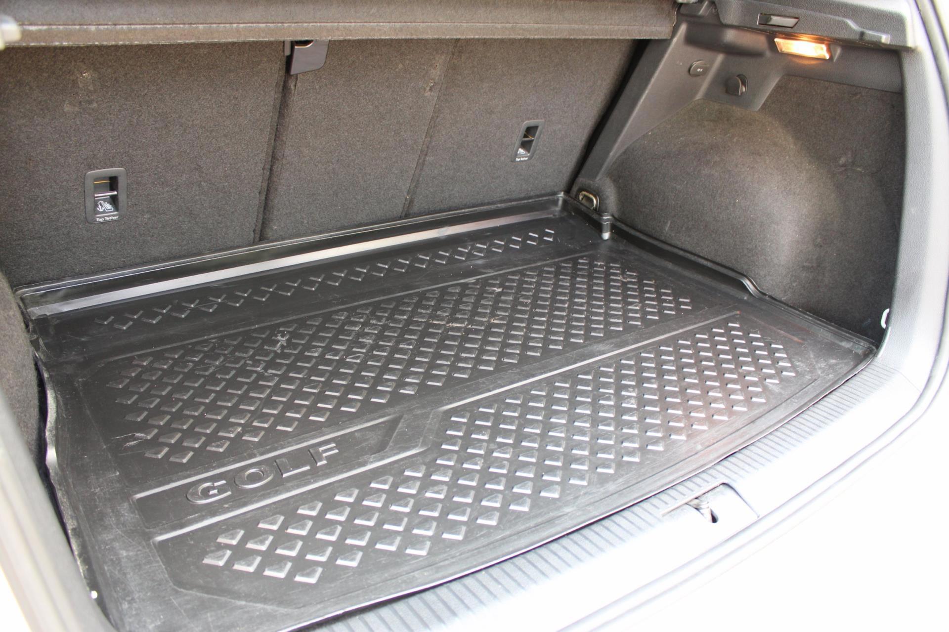 Foto van Volkswagen Golf Sportsvan