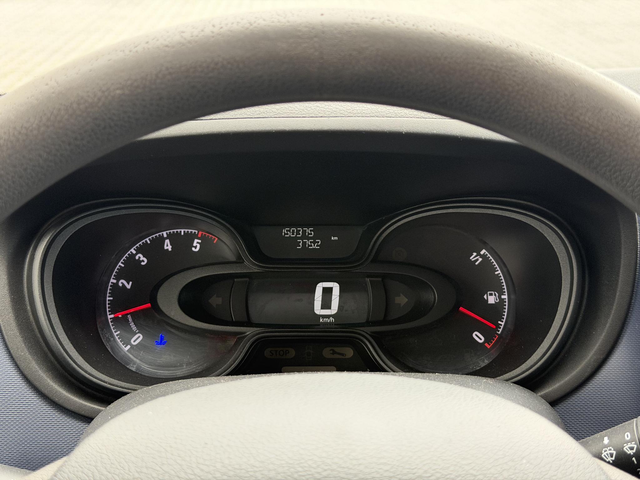 Foto van Opel Vivaro-b