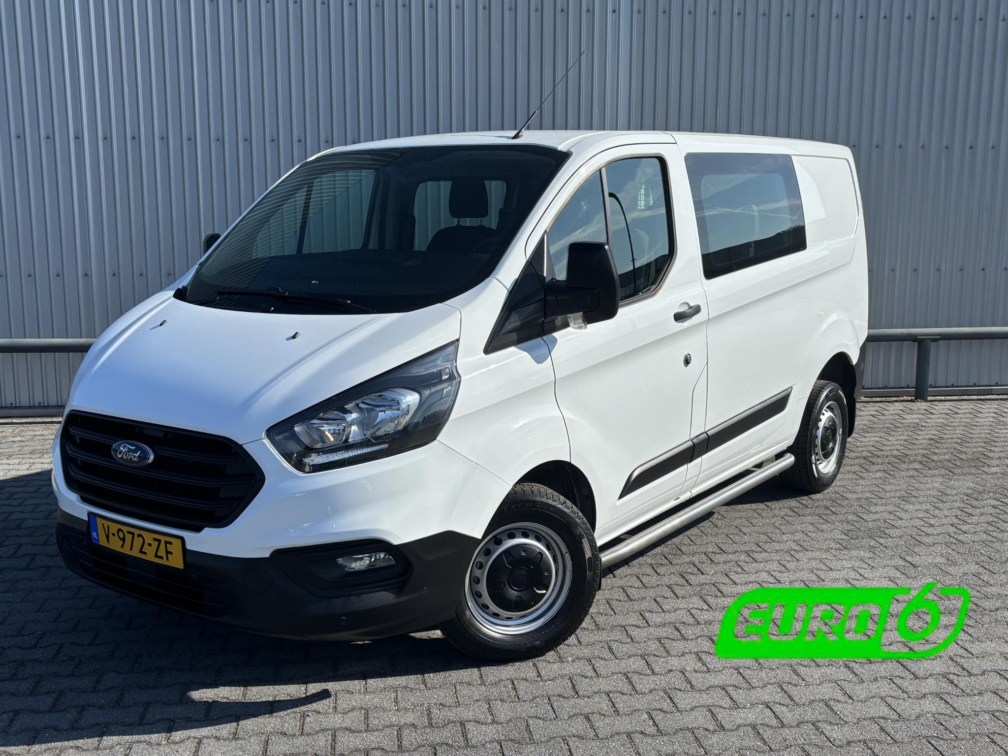 Ford Transit Custom 280 2.0 TDCI L1H1 Ambiente DC 2019 - voorkant