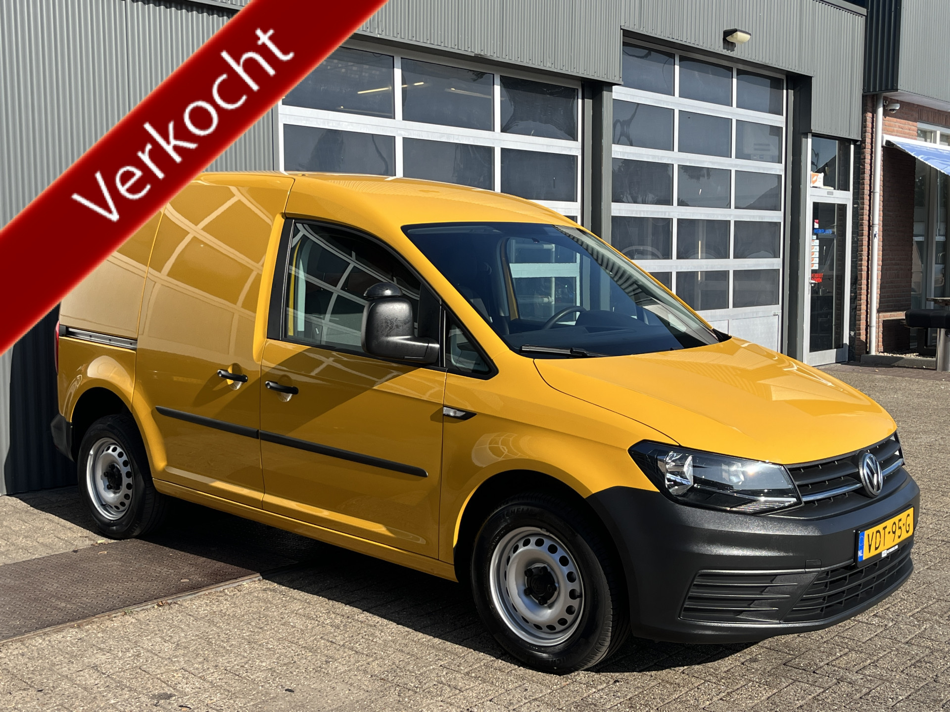 Volkswagen Caddy Modified Partition Wall 2.0 TDI L1H1 2020 - voorkant