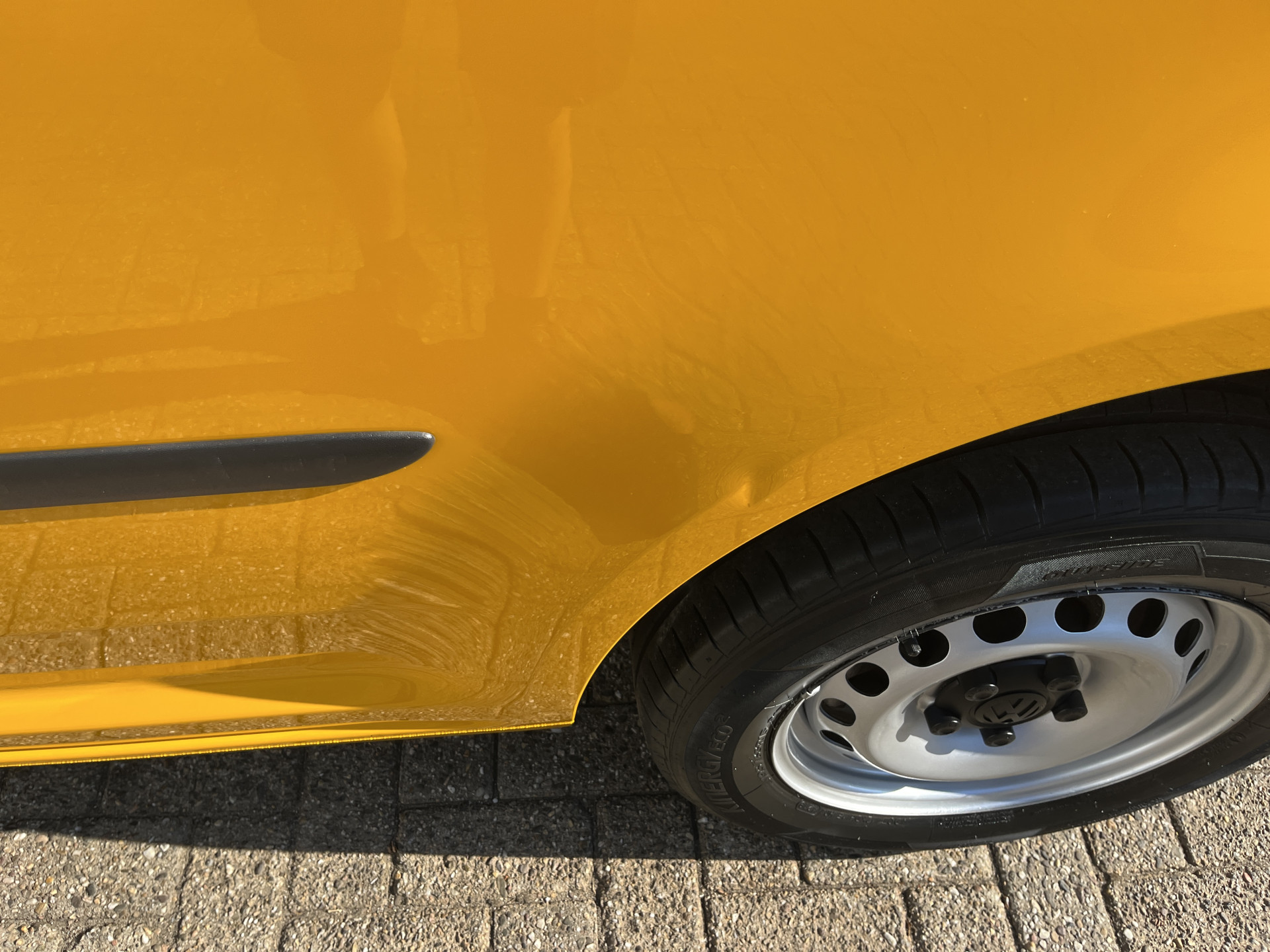 Foto van Volkswagen Caddy Modified Partition Wall