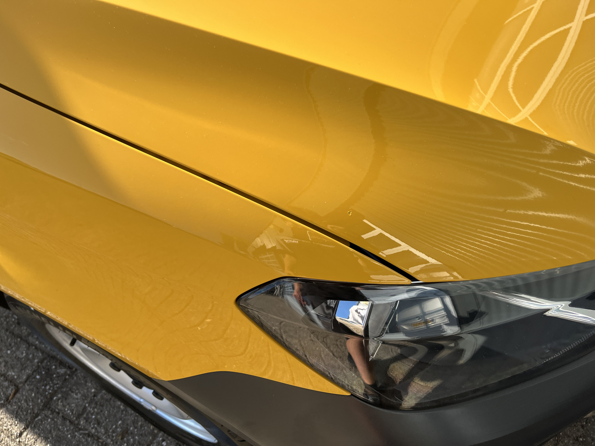 Foto van Volkswagen Caddy Modified Partition Wall