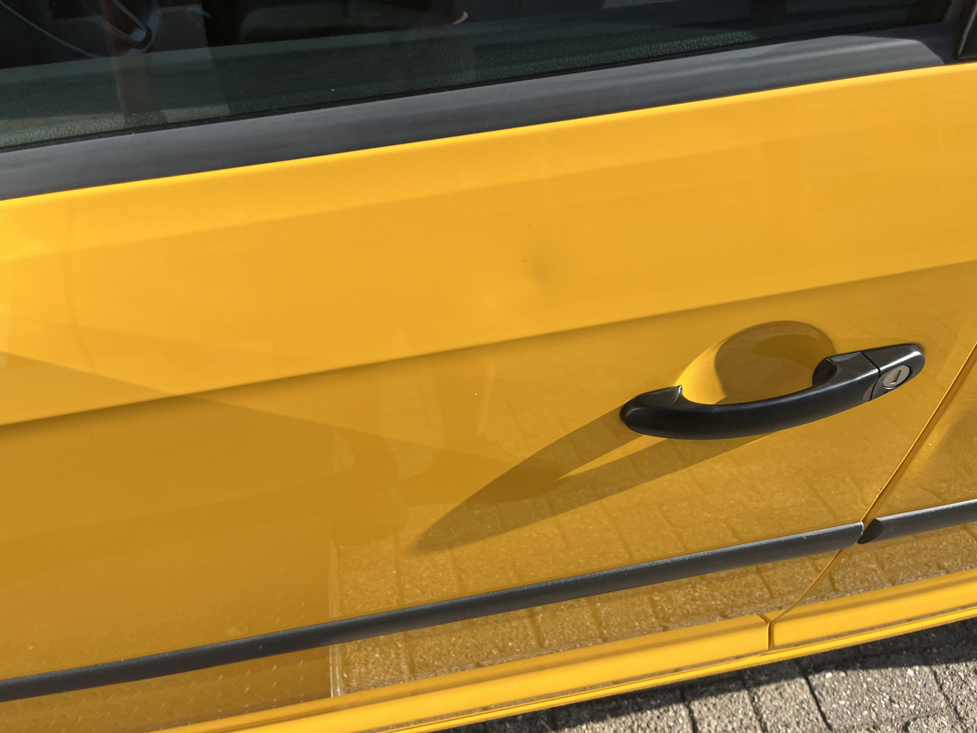 Foto van Volkswagen Caddy Modified Partition Wall