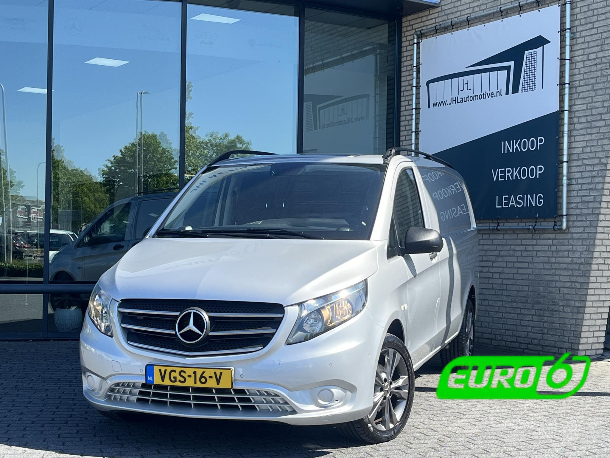 Mercedes-Benz Vito 111 CDI Lang*ECC*CRUISE*NAVI*CAM* 2020 - voorkant