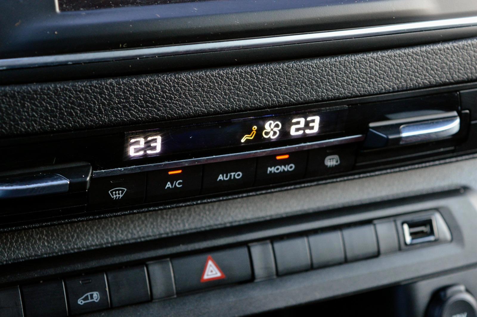 Foto van Opel Vivaro