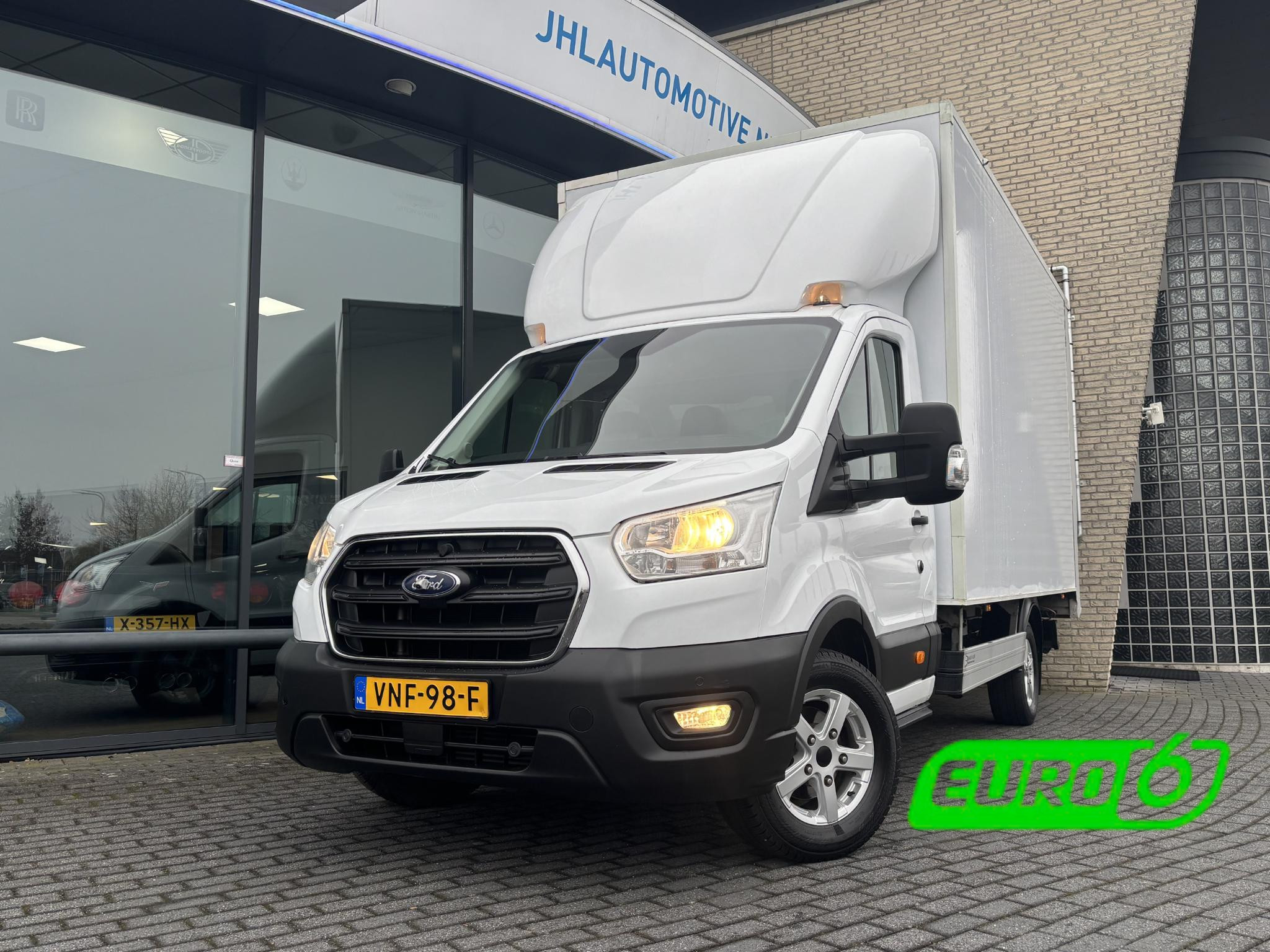 Ford Transit 2.0*A/C*CRUISE*CAMERA*3-PERS.*BAKWAGEN*LAADKLEP* 2021 - voorkant