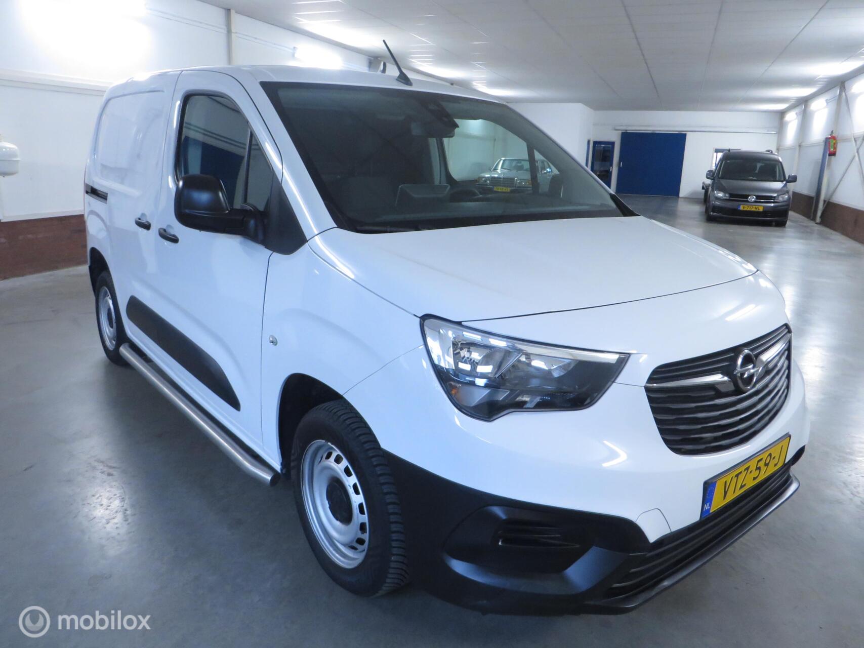 Opel Combo 1.5D L1H1 Standaard 2023 - voorkant