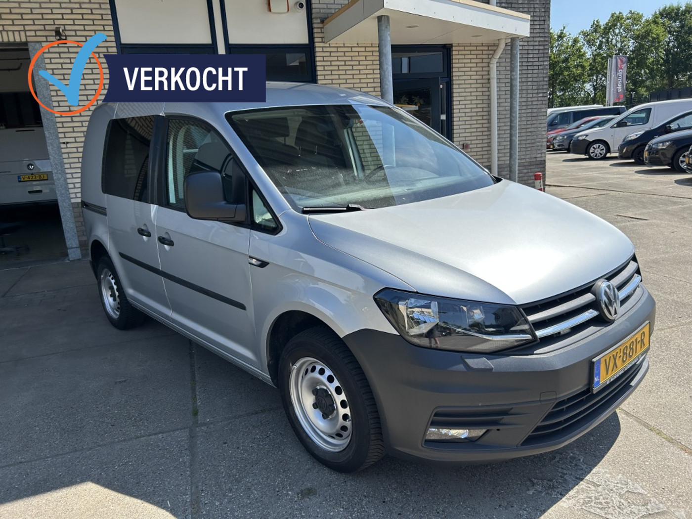 Volkswagen Caddy 2.0 TDI NAVI ZILVER EURO 6 2016 - voorkant