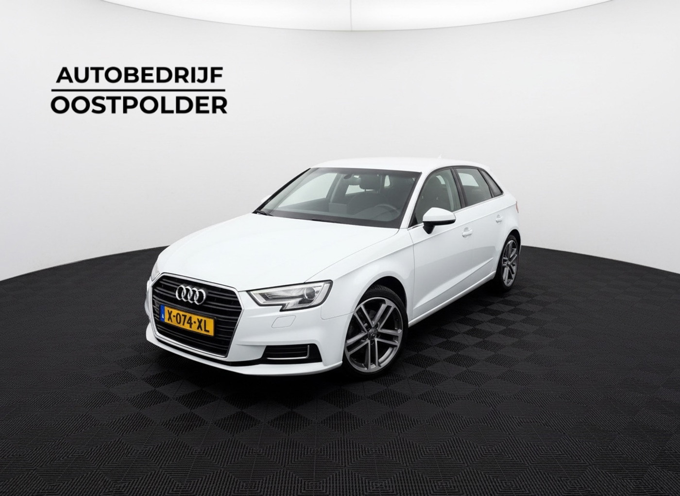 Audi A3 Sportback 35 TFSI CoD Design Pro Line Plus Automaat 2018 - voorkant