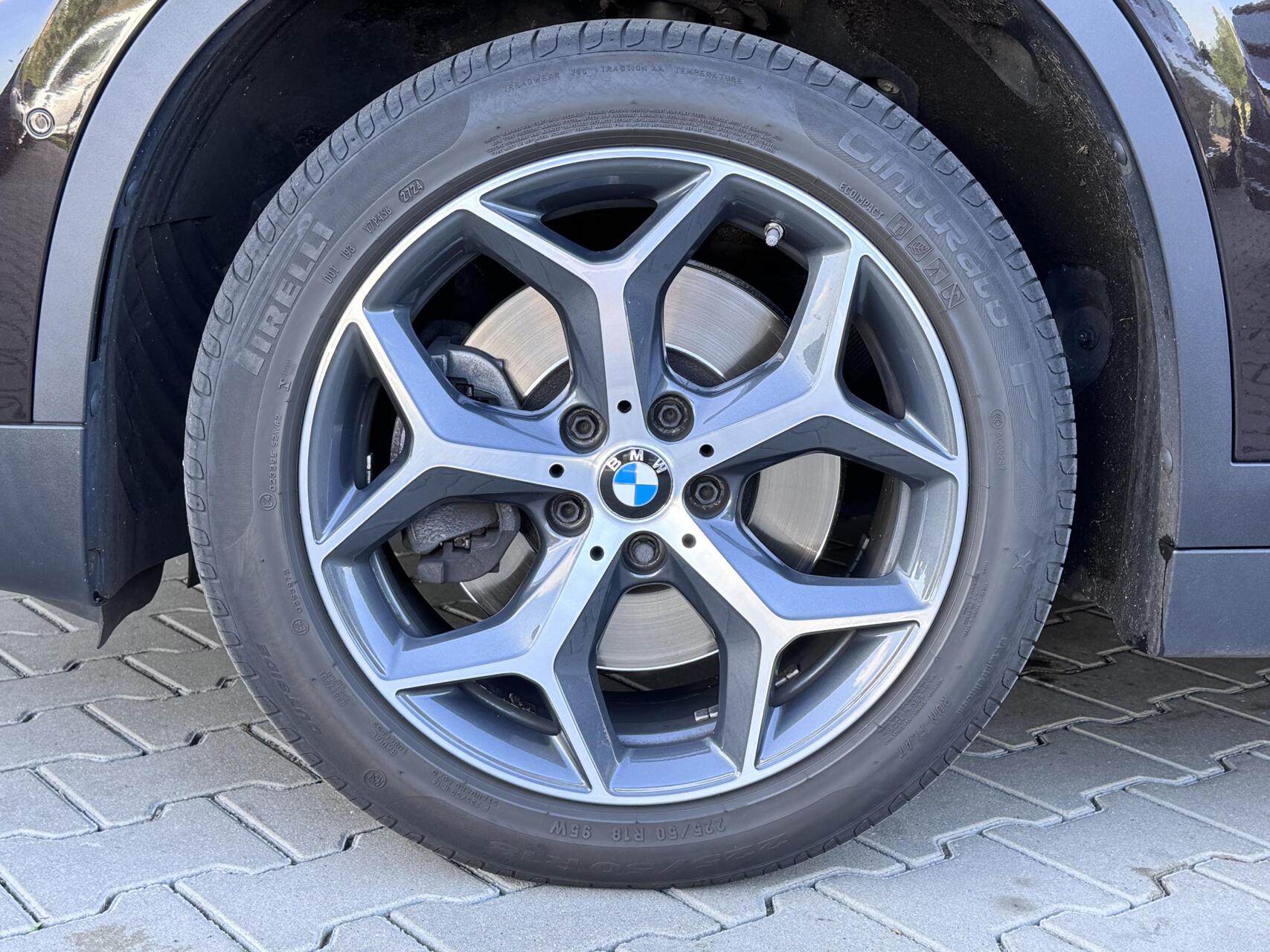 Foto van BMW X1 Sdrive20i