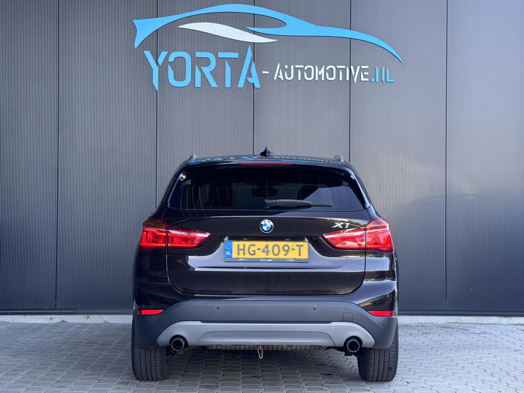 Foto van BMW X1 Sdrive20i
