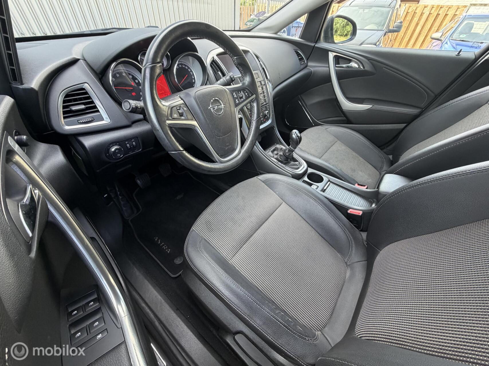Foto van Opel Astra Sports Tourer