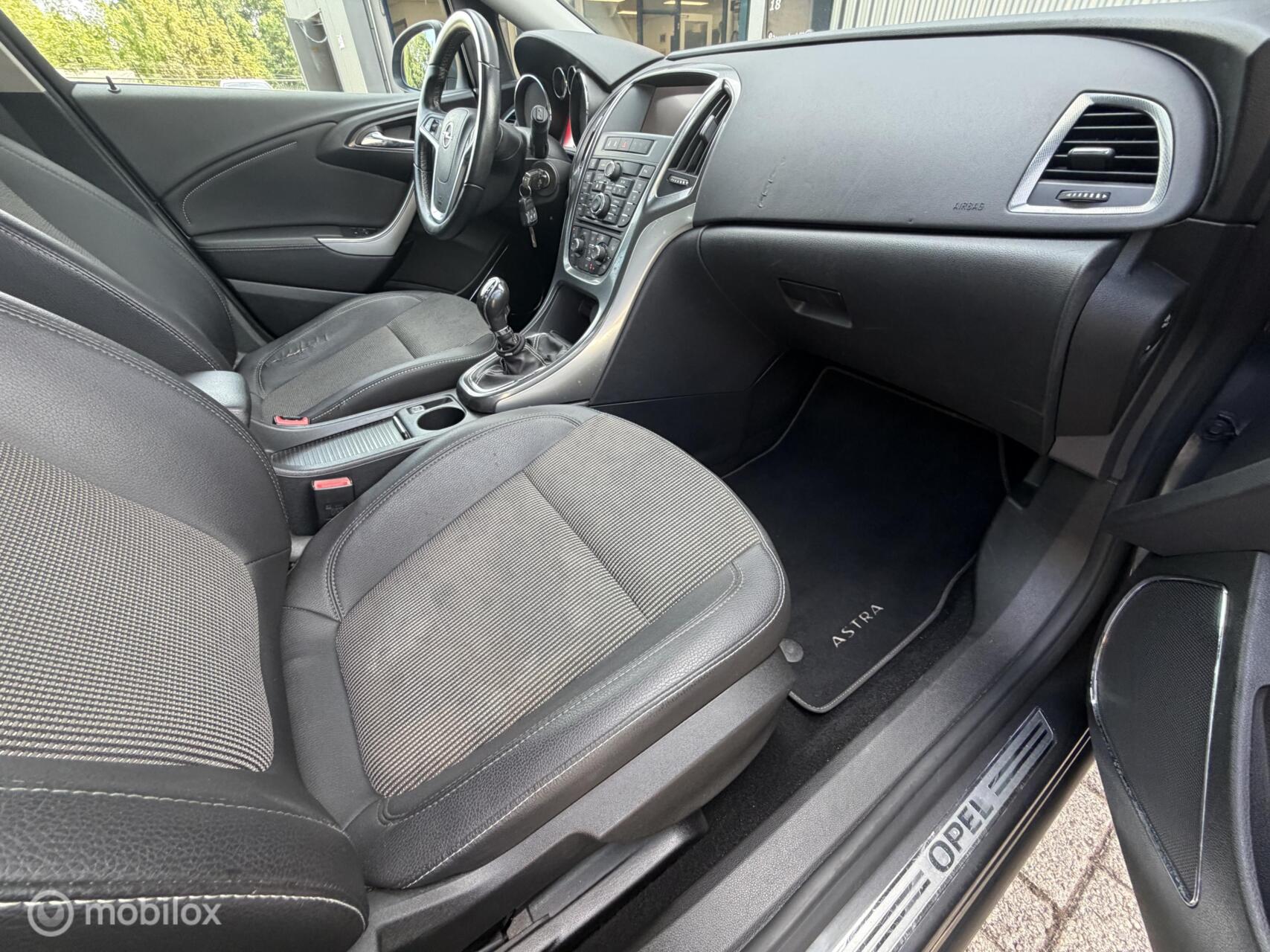 Foto van Opel Astra Sports Tourer