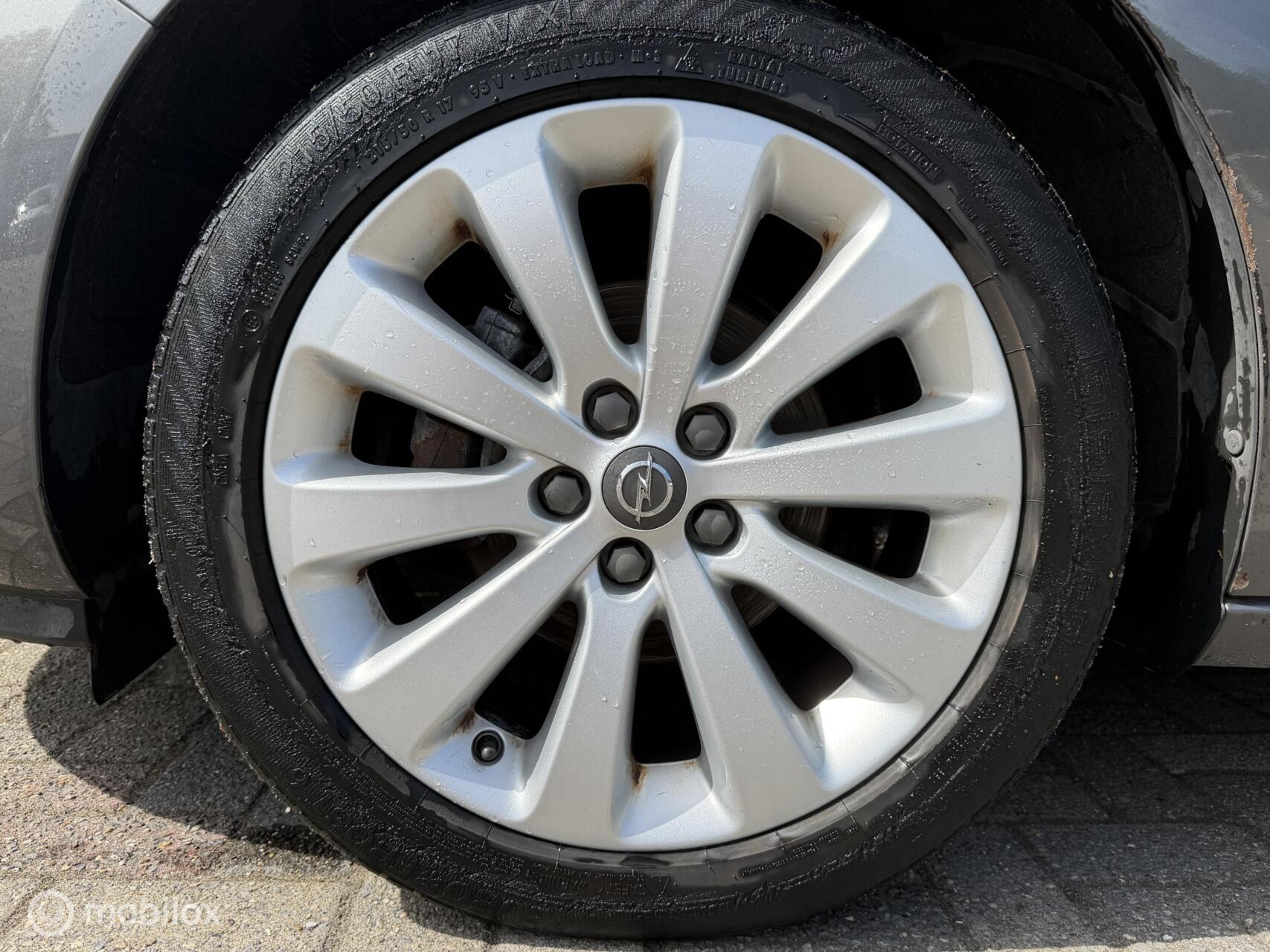 Foto van Opel Astra Sports Tourer