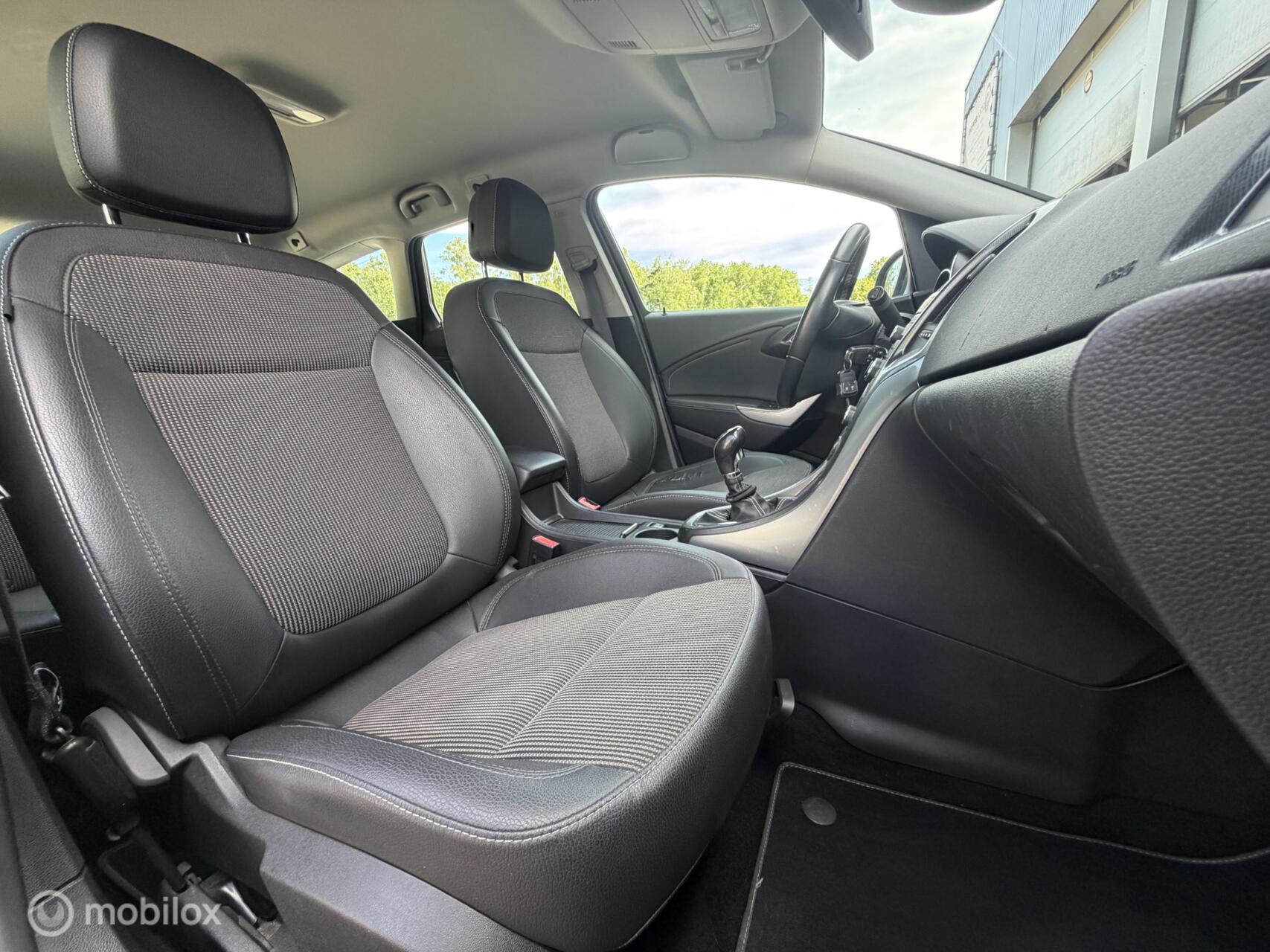 Foto van Opel Astra Sports Tourer