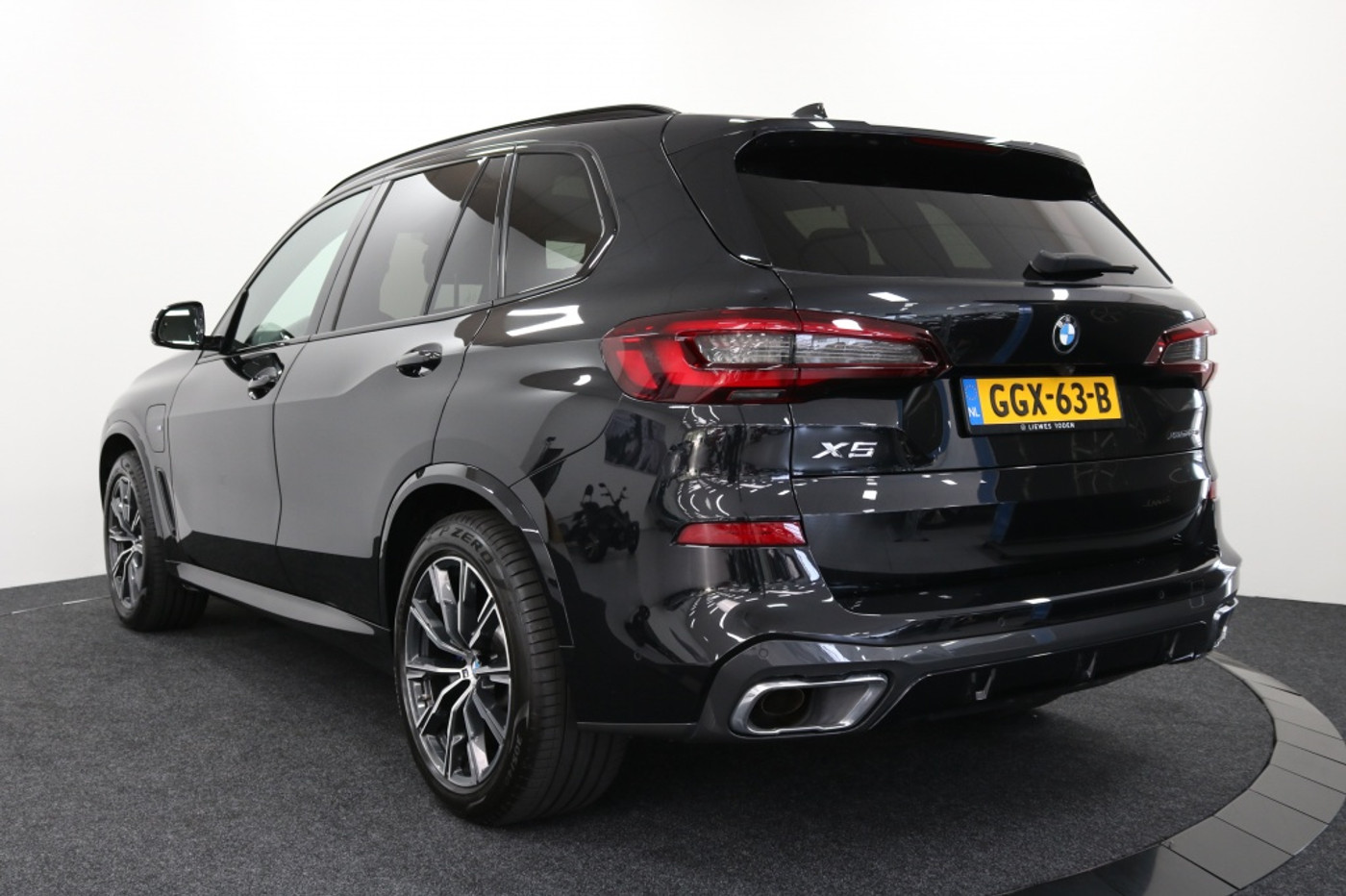 Foto van BMW X5 Xdrive45e