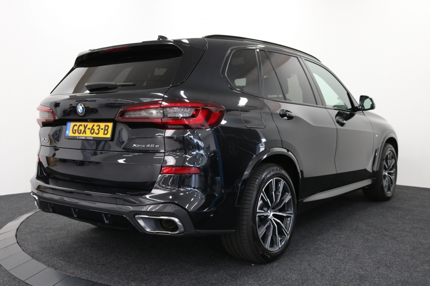 Foto van BMW X5 Xdrive45e