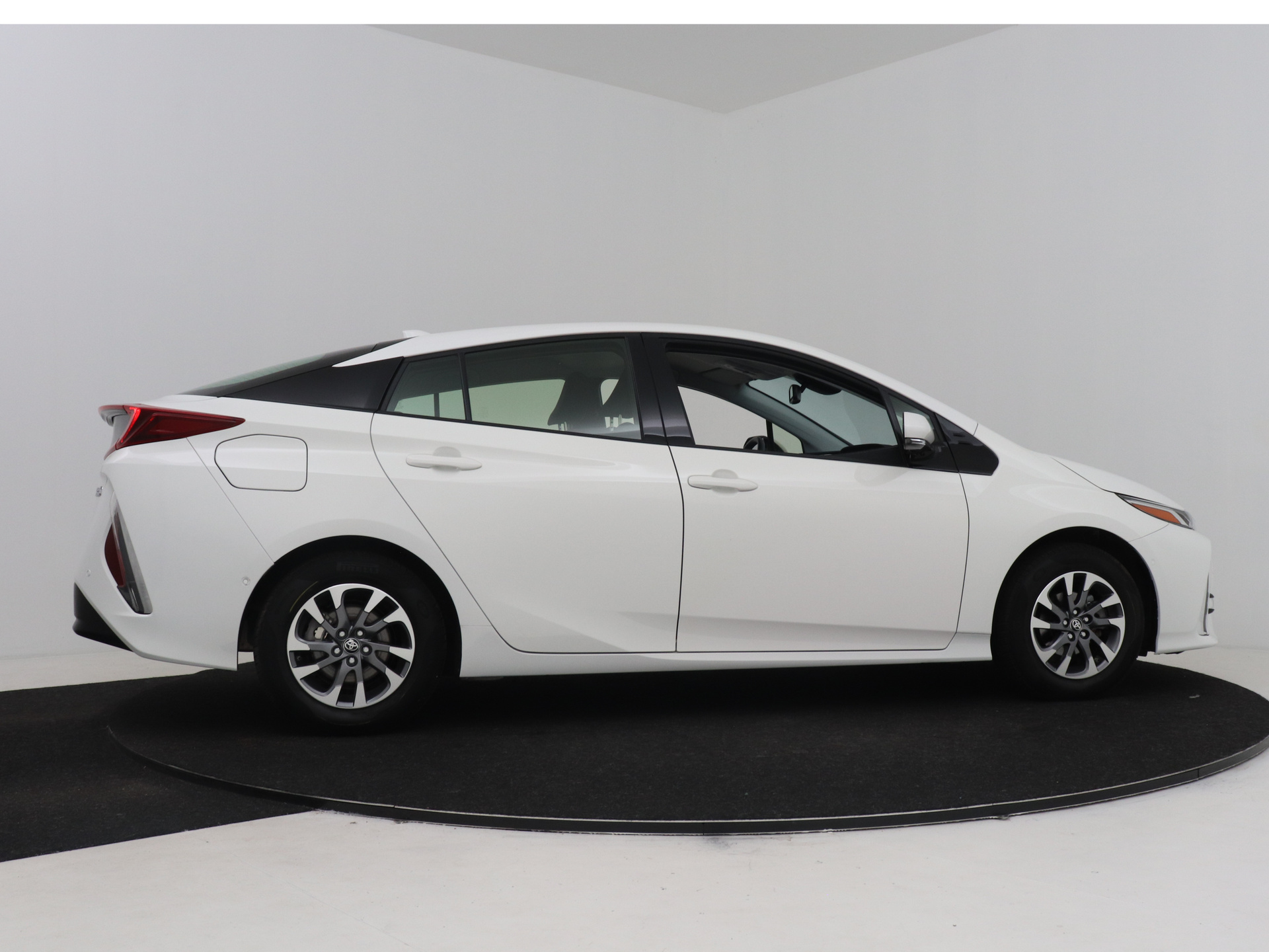 Foto van Toyota Toyota Prius PHV