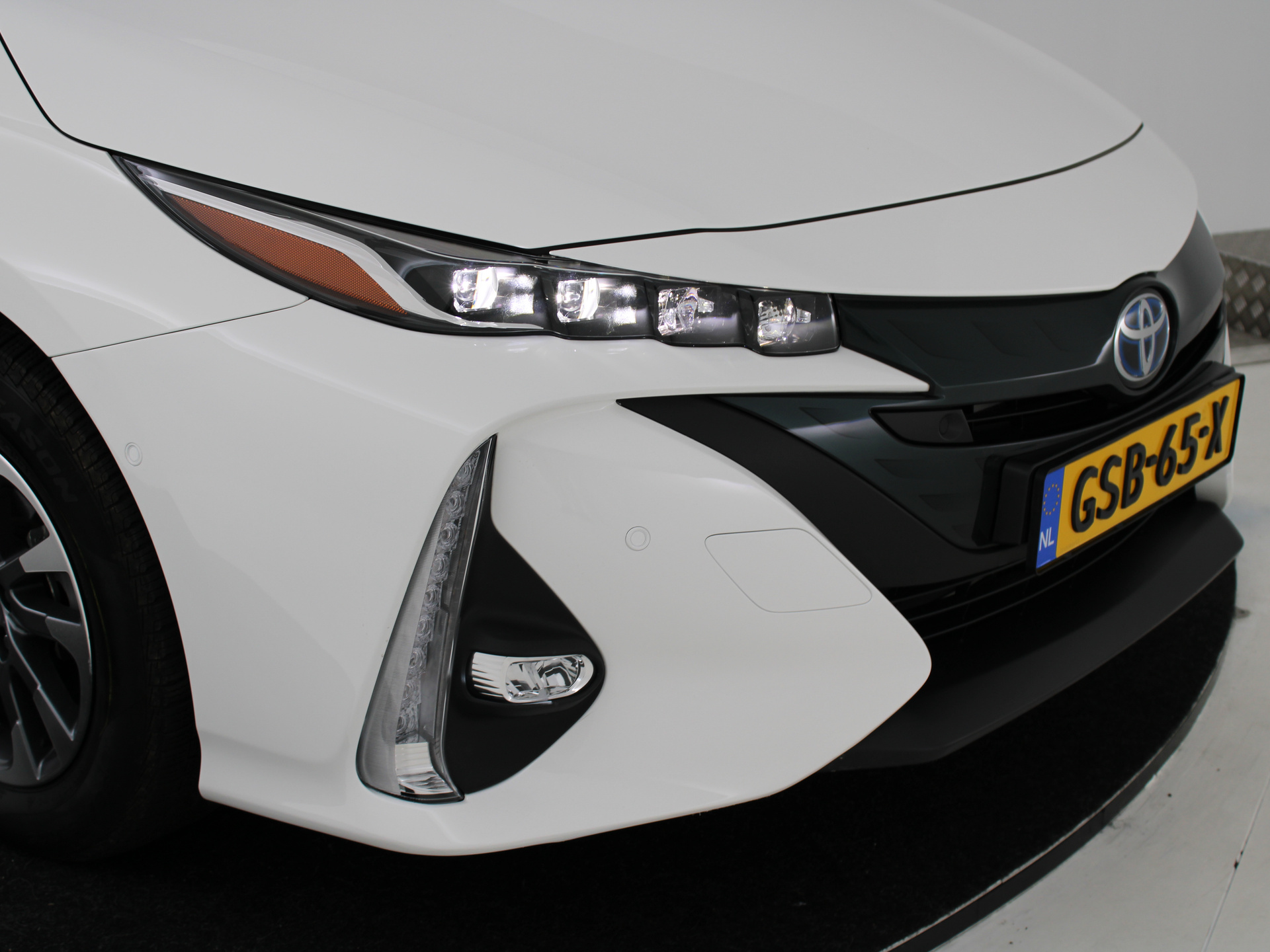 Foto van Toyota Toyota Prius PHV